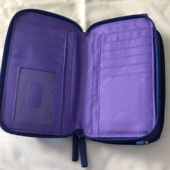 Vera Bradley clutch - Picture 3 of 6